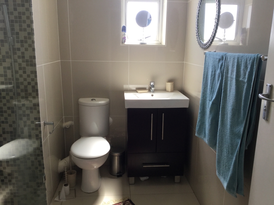 To Let 2 Bedroom Property for Rent in Summerstrand Eastern Cape